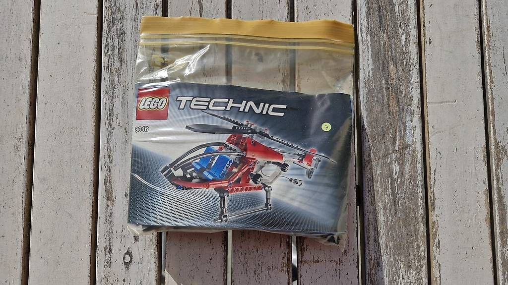 Lego Kit di costruzioni: Lego Technic 8046 petit hélicoptère – Usato da Gland venduto da dam_2s6q