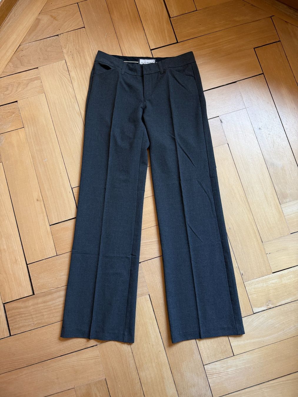 Esprit Pantaloni: ESPRIT - Anzugshose dunkelgrau 36 – Usato da Zürich venduto da Diazaio
