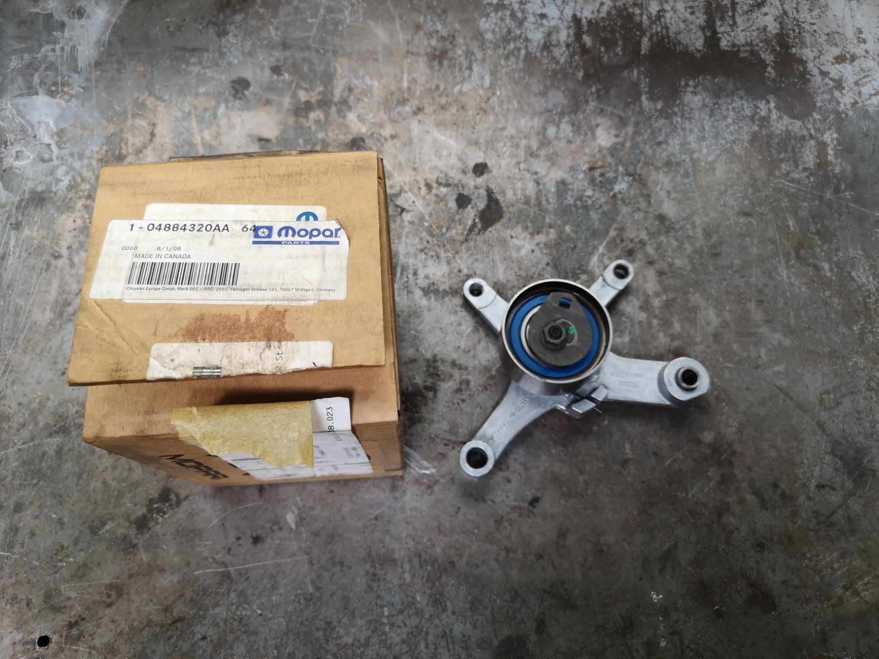 Alle Werkzeuge: Riemenspanner Chrysler 04884320AA – Neu und originalverpackt aus Matten b. Interl von Hardergarage
