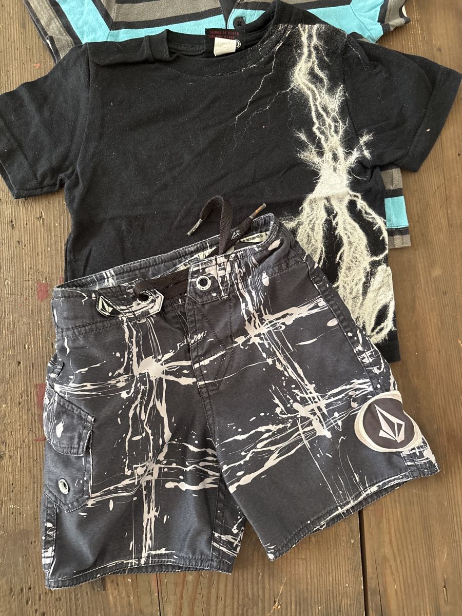 Lotti & Set di vestiti: Valcome Jungs Kleiderpaket 2J 98 – Usato da Mörschwil venduto da Mibasel 3