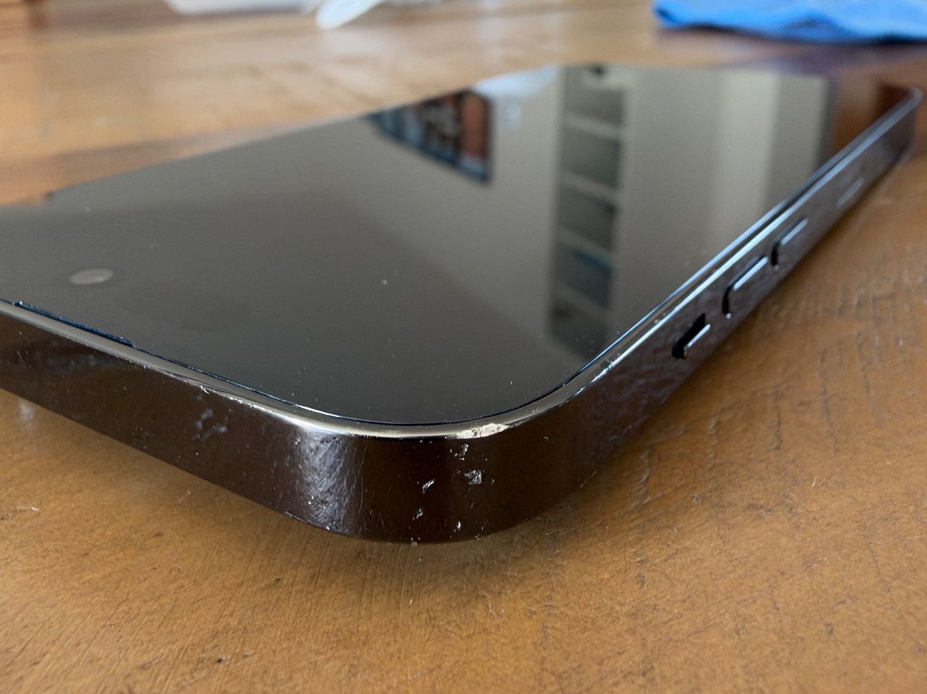 Apple Telefoni cellulari / Smartphones: Apple iPhone 14 Pro Space Black 128 GB – Usato da Frutigen venduto da hoelzel488 5