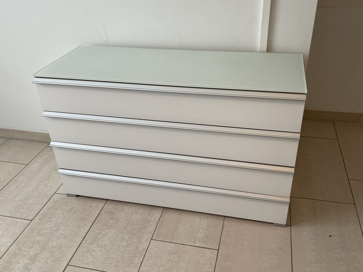 Pfister Commodes: Kommode mit 4 Schubladen – D'occasion à Zürich par Pitschi17