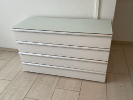 Kommode mit 4 Schubladen