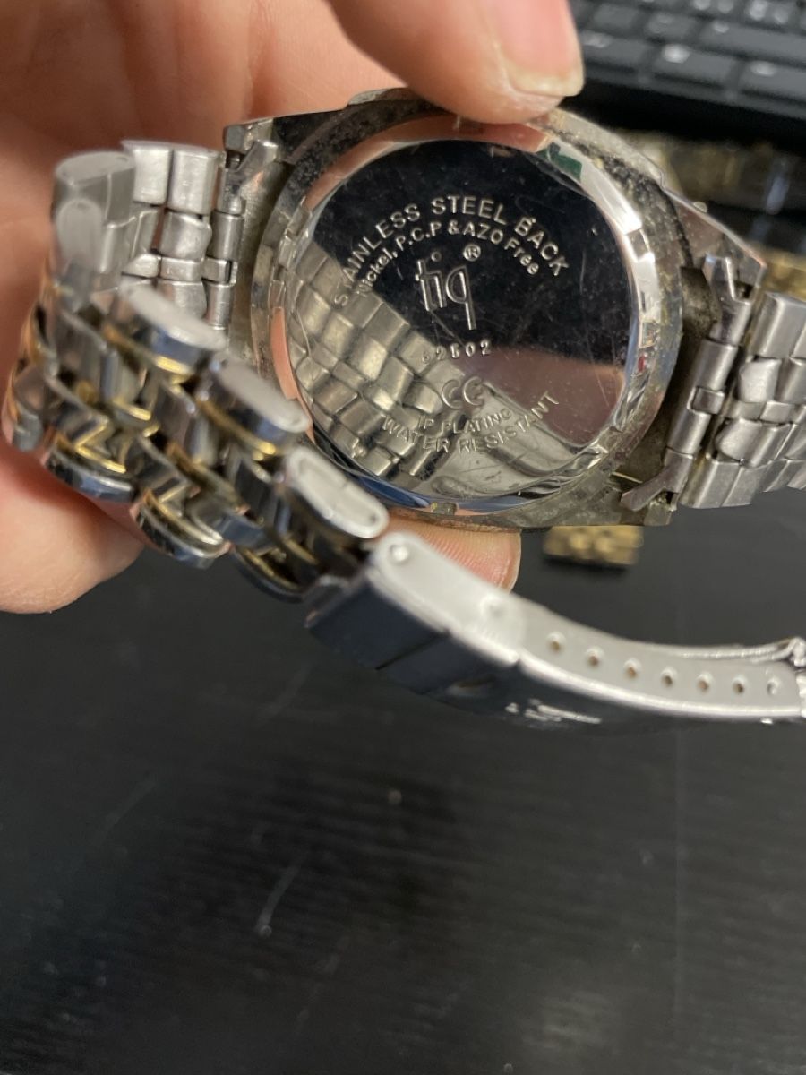 Orologi: Tiq Uhr – Difettoso da Abtwil sg venduto da Kueng.MultiOutlet 1