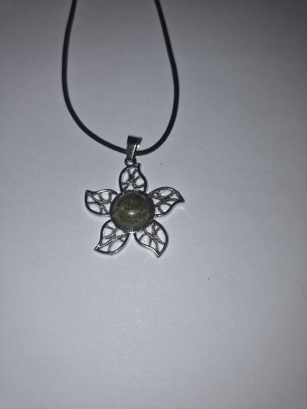 Ketten: collier fleur – Neu (gemäss Beschreibung) aus Senèdes von hen_fw8b