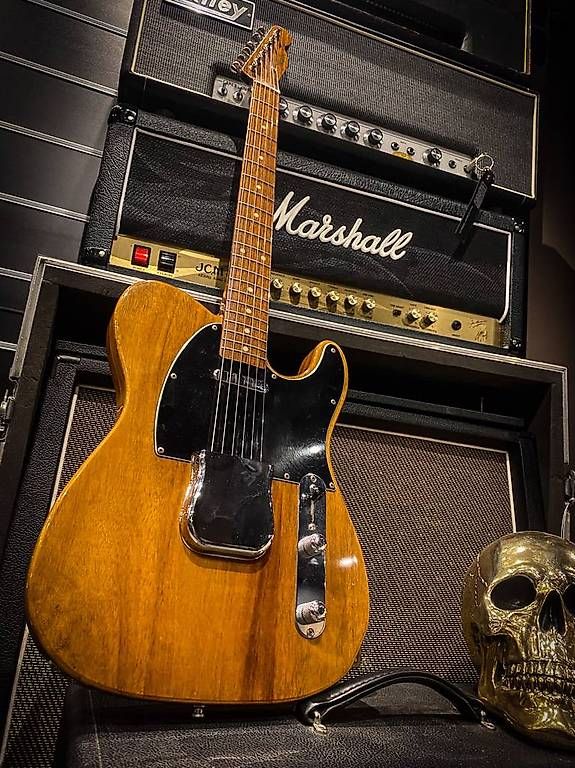 Fender Strumenti musicali: Fender telecaster rosewood 1985 – Usato da Montreux venduto da Alligator-AMPS 1