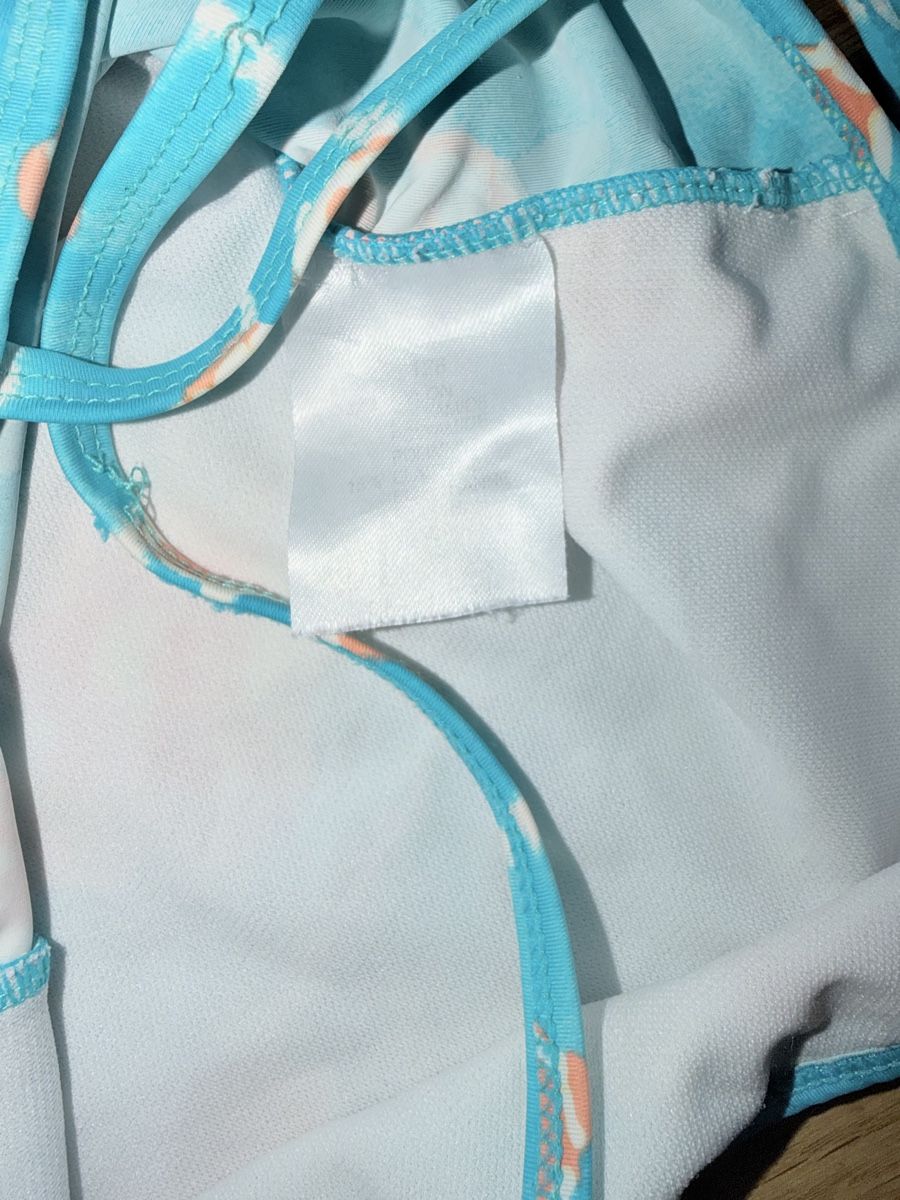 Maillots de bain: Badeanzug Kinder Grösse 110 Blumenmuster hellblau – D'occasion à Bern par Elisa64 2