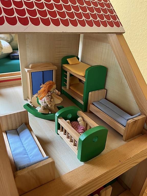 Puppenhäuser & -möbel: Puppenhaus – Gebraucht aus Villmergen von Babiwe 2