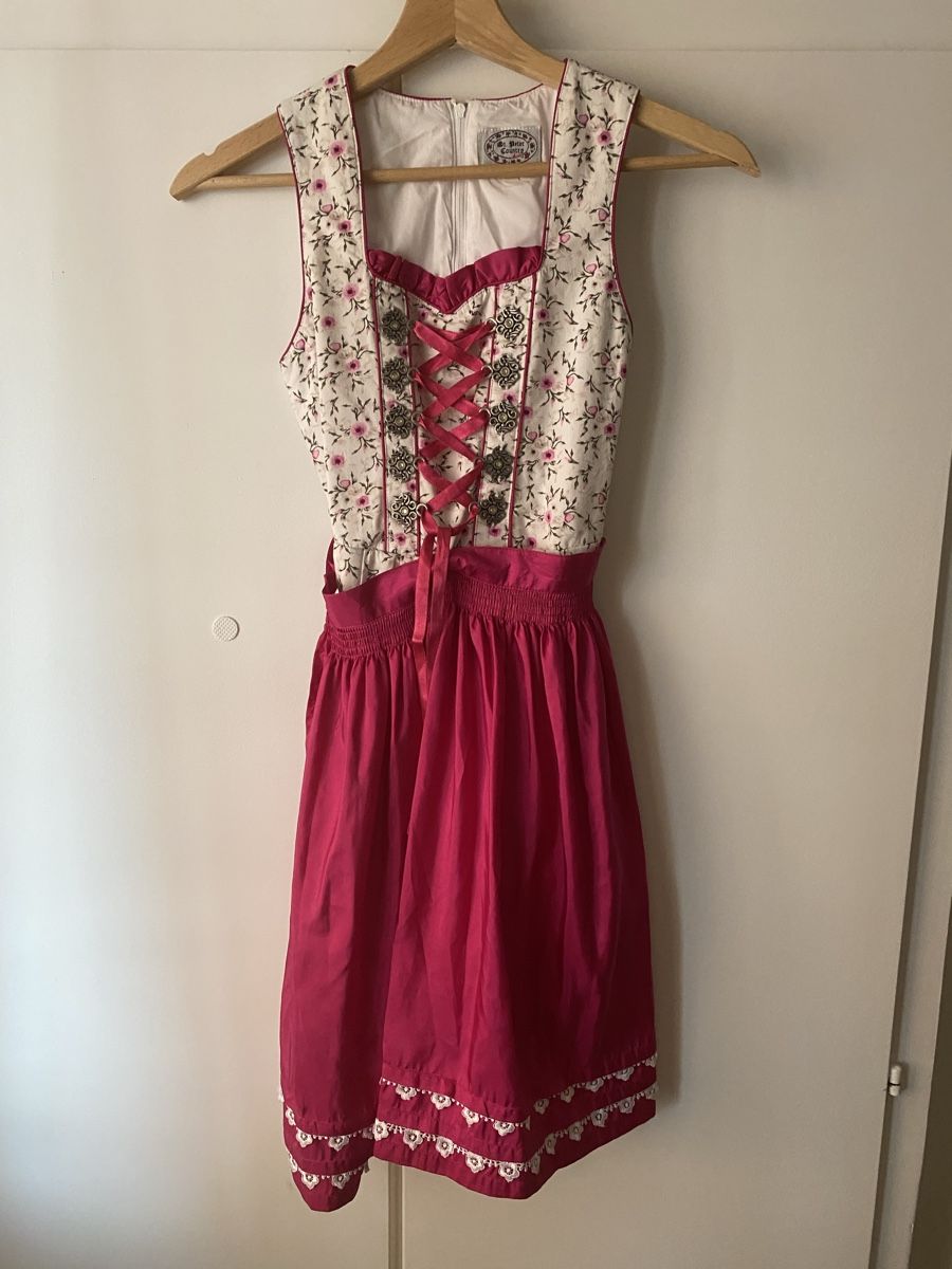 Kleider & Röcke: Wunderschönes Kinder-Dirndl in Grösse 140 – Neu und originalverpackt aus Gommiswald von anastasiia_27