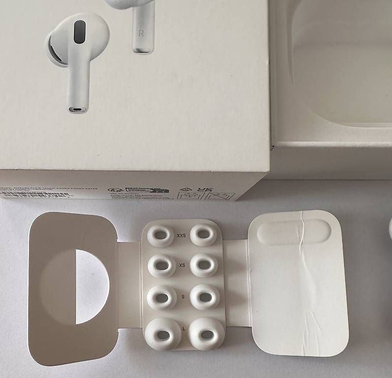 Casques audio: Apple AirPods Pro 3rd Generation – D'occasion à Walliswil b.Wangen par Swiss-Trading-Bros 2