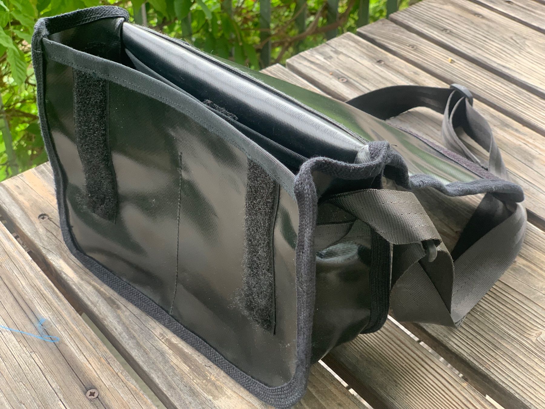 Taschen: Umhänge Tasche 👜 80er – Gebraucht aus Egg b. Zürich von Flummi 2