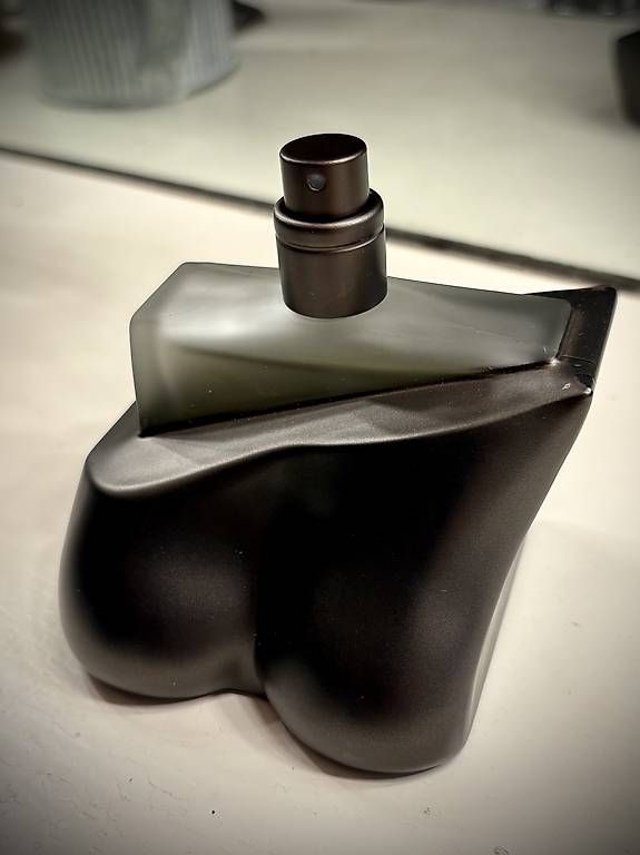 Profumi & Eau de Toilette: Billy Eilish No.2 Parfum 100ml – Nuovo (secondo la descrizione) da Schinznach Bad venduto da giselm 2