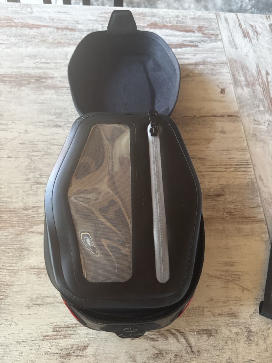 SW-Motech Borse: SW-Motech Tankrucksack Pro Yukon WP  – Nuovo (secondo la descrizione) da Andwil TG venduto da Beats19 3