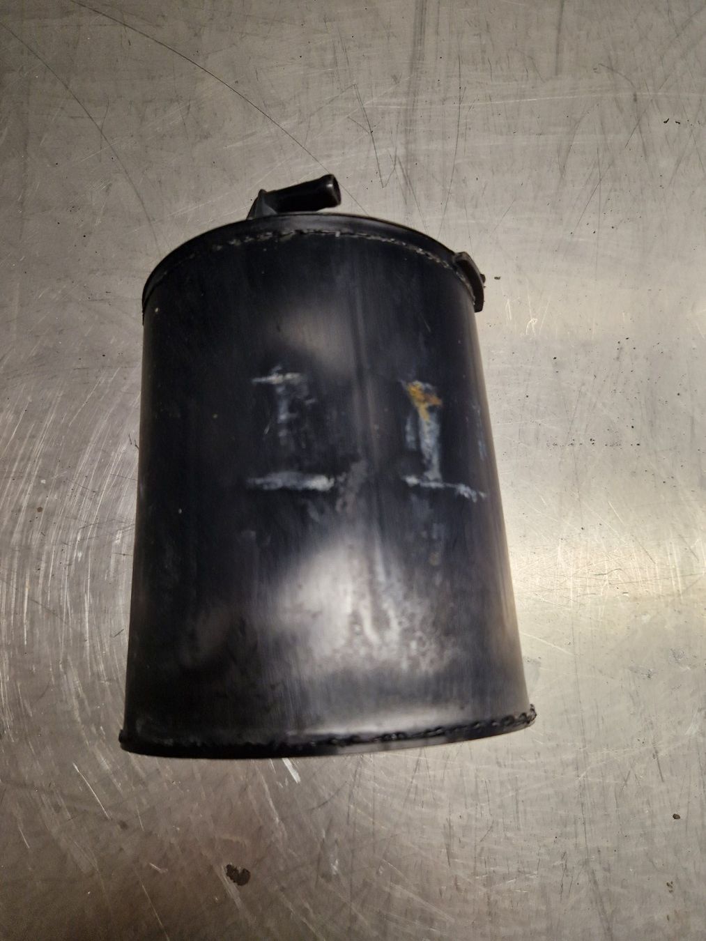 Opel Tutti pezzi di ricambio auto: Aktivkohlefilter Opel Frontera A 2.4 – Usato da Kerzers venduto da Ernst12345 2