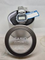 Casio Vintage-Uhr A168WGG-1, Silber, Unisex, Exzellenter Zus