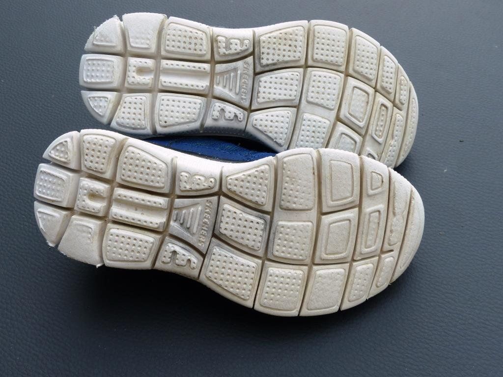 Skechers Scarpe per ragazzi: Skechers-Turnschuhe Gr.29 – Usato da Jona venduto da Cinnestig 2