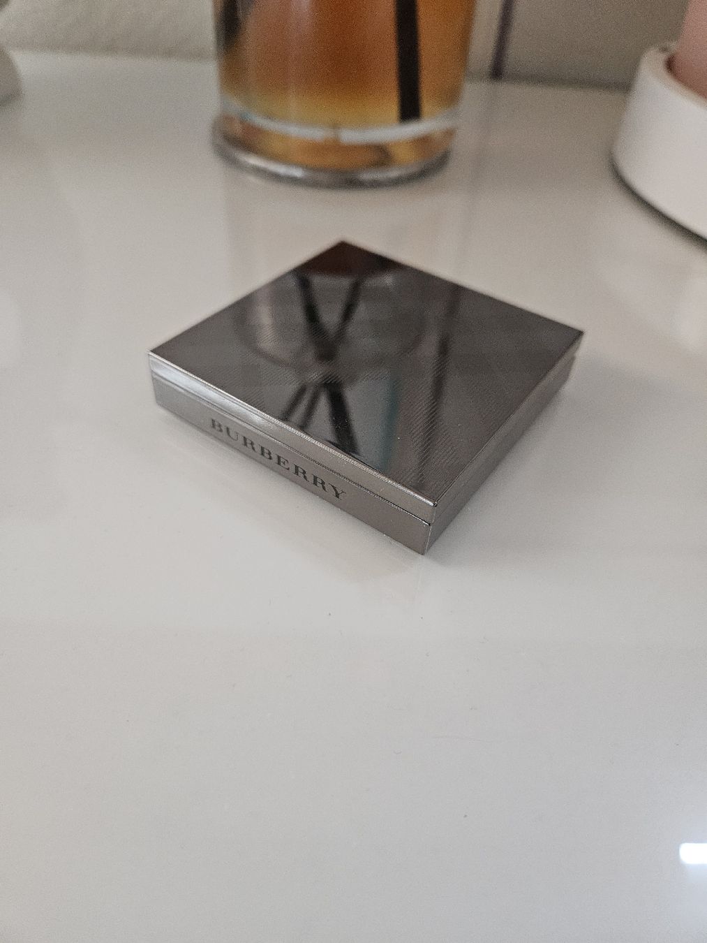 Burberry Make-up: Burberry Lidschatten Plum Pinl No.06 – Usato da Muri AG venduto da lae_kf7w 1