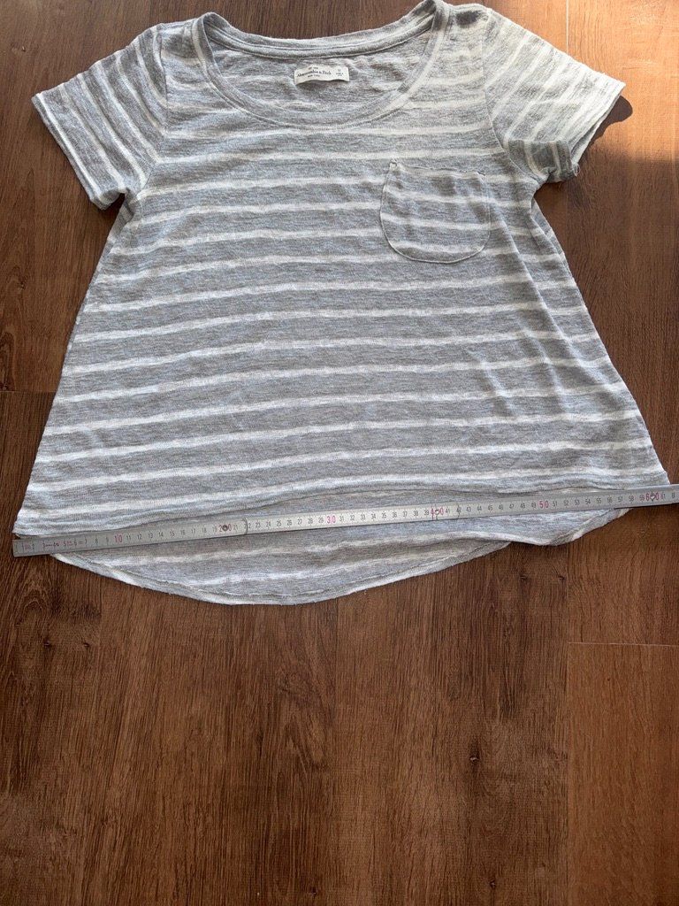 Abercrombie Top: Abercrombie top - M – Usato da St-Sulpice VD venduto da juhdu 1