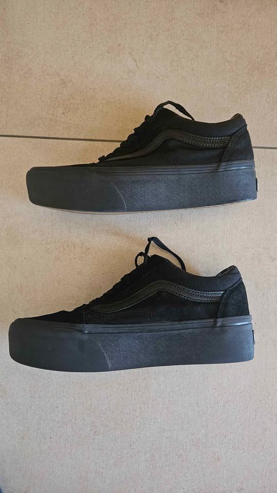 Vans Scarpe da uomo: Scarpe VANS old school stackform 38.5 sneakers – Usato da Savosa venduto da fer_2npv 2