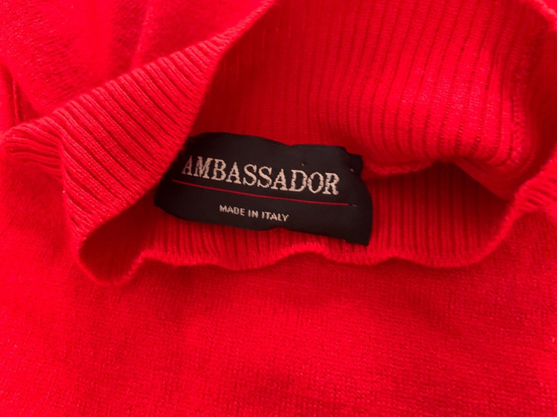 Pullover & Sweatshirts: Ambassador roter weicher Pullover mit Seide/Casmhere S/M – Gebraucht aus Meiringen von Sheyene 1