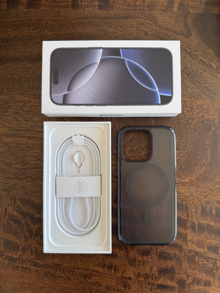 Apple Handys / Smartphones: iPhone 16 Pro + 1 TB - Black Titanium – Gebraucht aus Bern von StrawberryKing 1