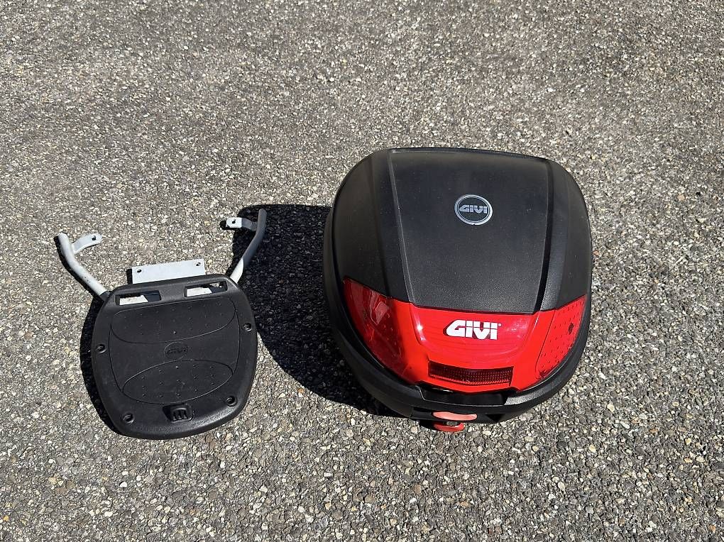Scooters: Piaggio Zip 100 4t in Blau – Gebraucht aus Rickenbach SO von YvonneA02 4