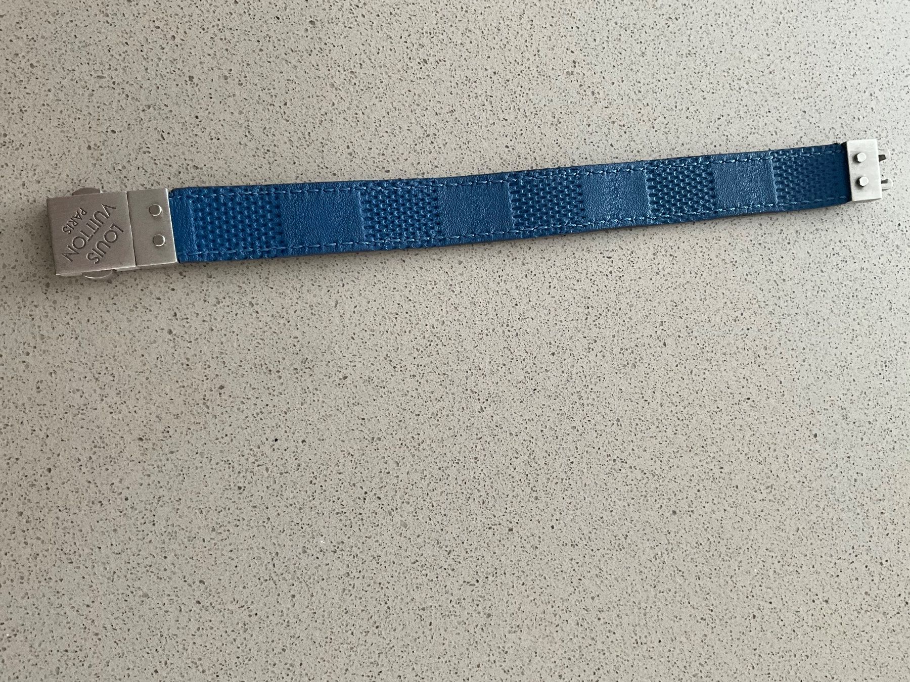 Louis Vuitton Bracciali & Braccialetti: Louis Vuitton Lederarmband – Usato da Seon venduto da xanae 2