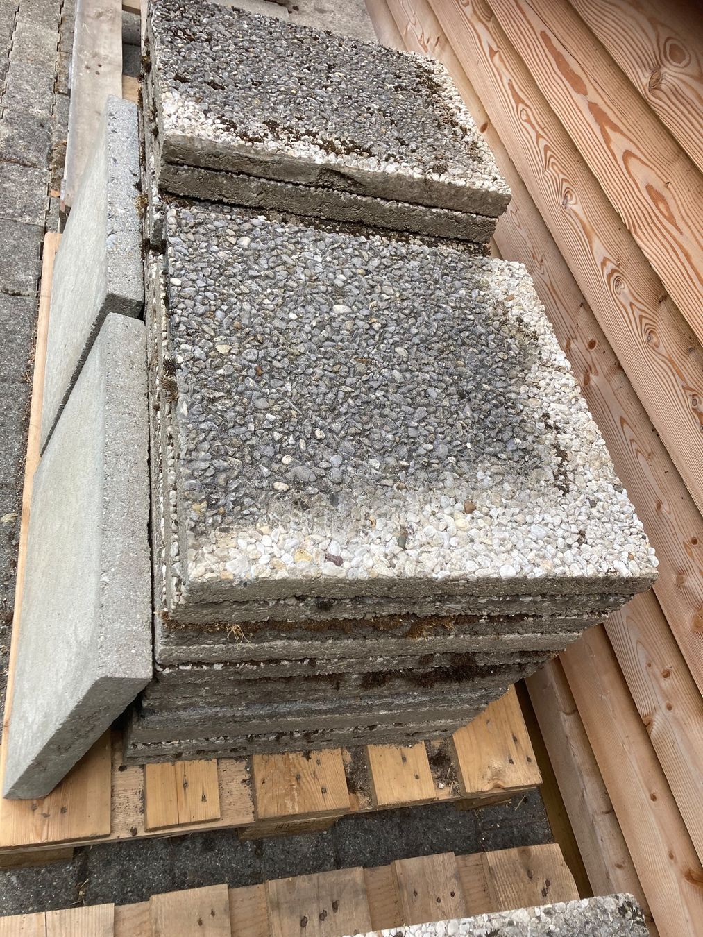 Revêtements de sol: Gartenplatten, Terrassenplatten – D'occasion à Belp par Siruz 1