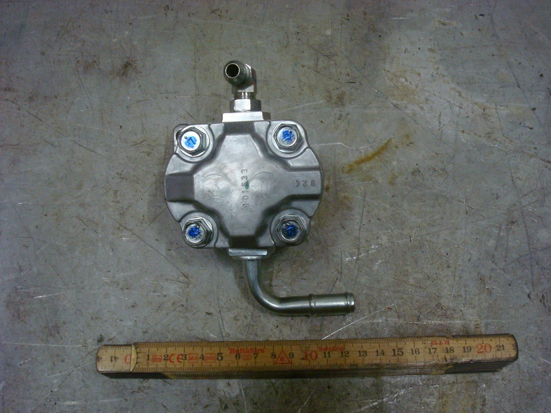 Trattori: Hydraulikpumpe Pumpe Hydraulik Schläuche Traktor Bagger – Nuovo (secondo la descrizione) da Brunnadern venduto da p.....