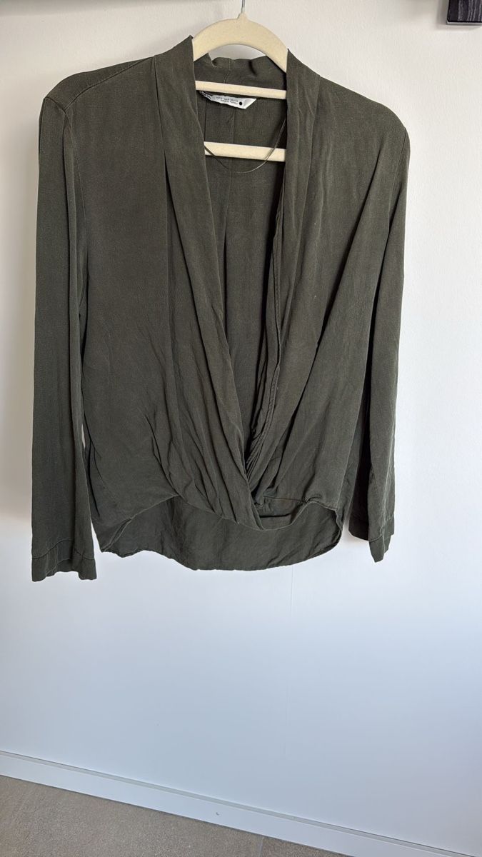 Zara Blusen: Blouse – Gebraucht aus Eysins von con_9f9v