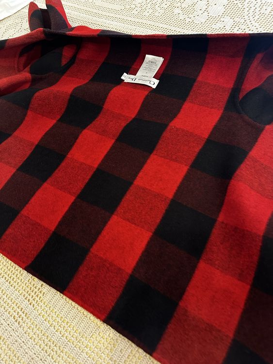 Dior, Questo capo è un capo d'abbigliamento firmato Christia (Neu ...