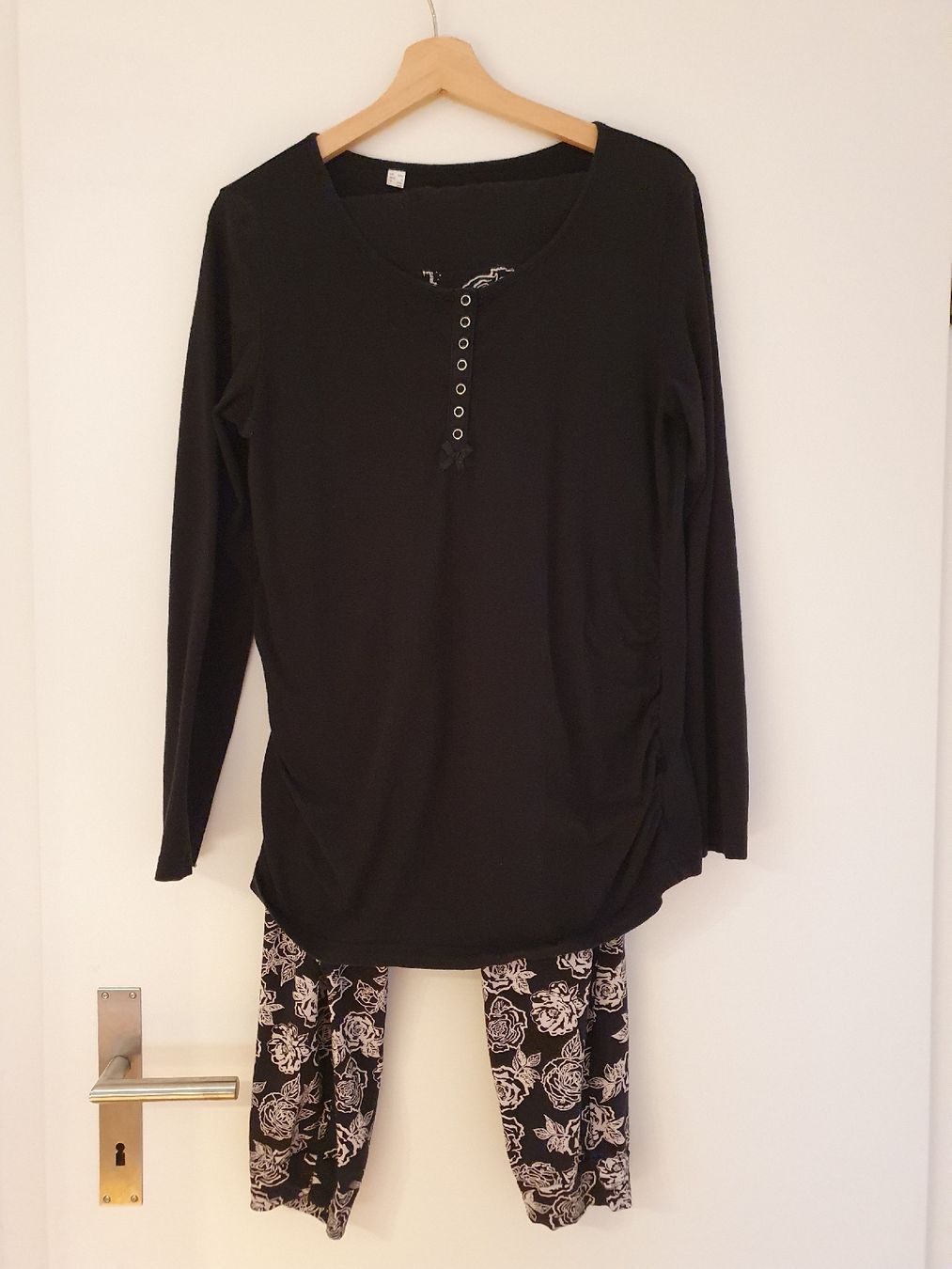 Negligees & Pigiami: Schwarzer BPC Umstandspyjama Gr. M – Usato da Einigen venduto da thundermother