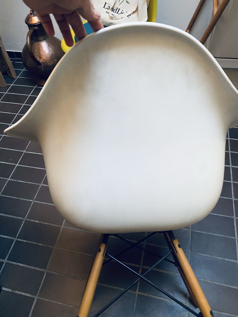 Eames Sedie: Eames Plastic Armchair DAW Stuhl – Usato da Thalwil venduto da Alice015 3