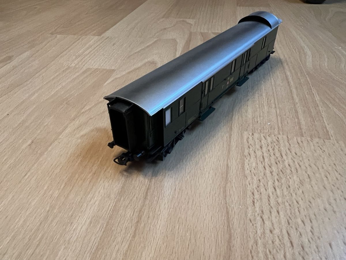 Märklin Modelleisenbahnen: Märklin Gepäckwagen grün – Gebraucht aus Gisikon von ram_78bx 2
