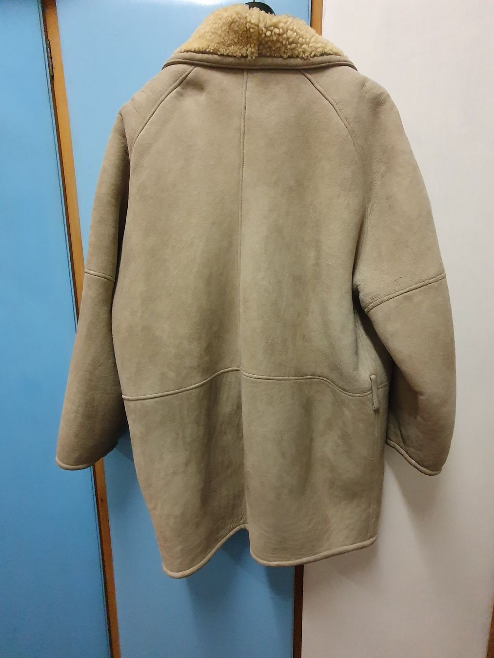 Manteaux: Lammfell Mantel XXL oder 3XL – D'occasion à Morbio Inferiore par lunaria 5