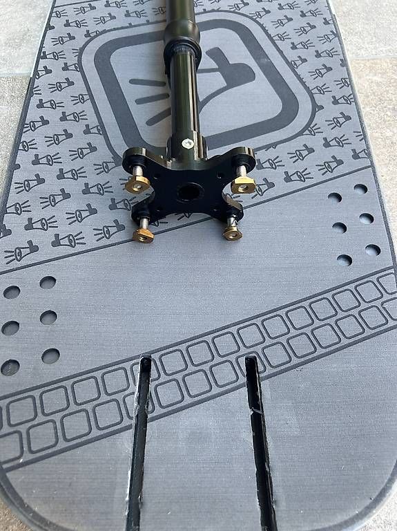 Surfboards & Schwimmbrette: Scoot Pump Board Strizy – Gebraucht aus Gampelen von Chutz444 2