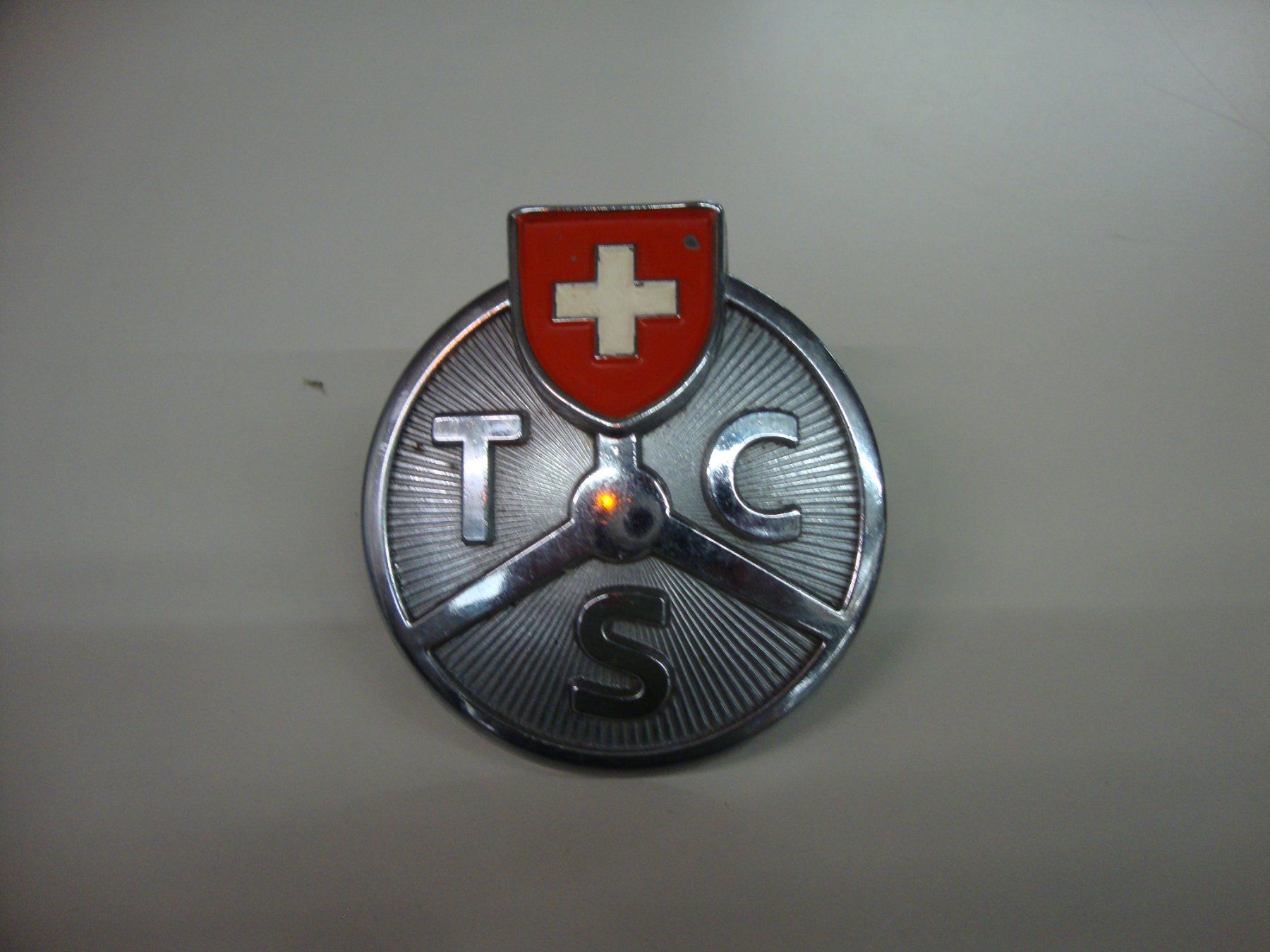 TCS Insegne: TCS Emblem – Usato da Mollis venduto da Seestern 2