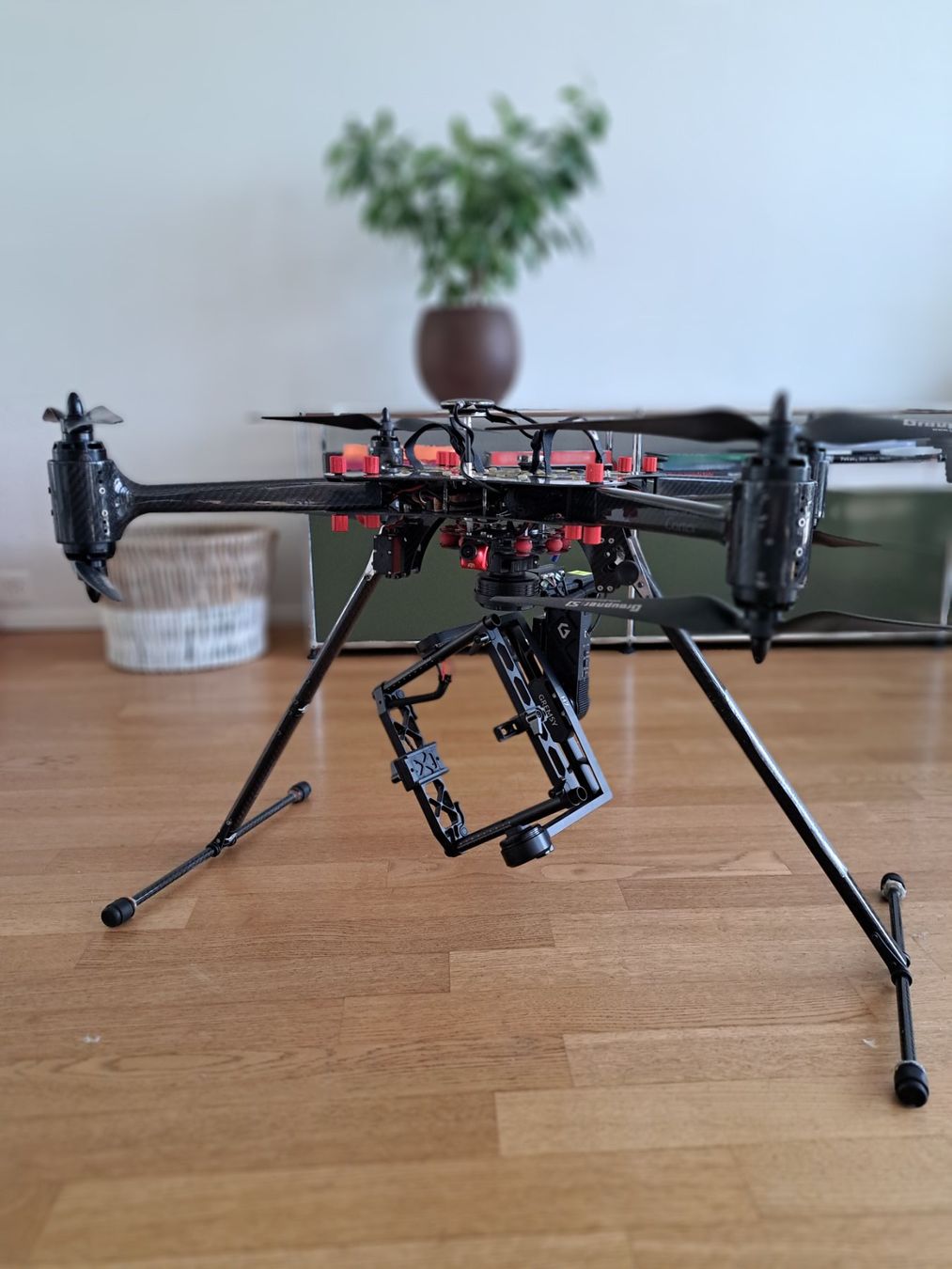 Modellismo RC: X8 Carbon Cortex Cine-Drohne – Usato da Bolligen venduto da thaichristen 5