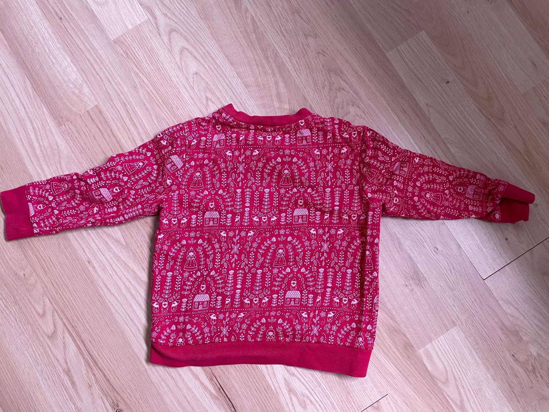 Pulls et sweat-shirts: Süsser Pullover, rot mit schönem Muster, Gr. 98 – D'occasion à Himmelried par kern.marko 2