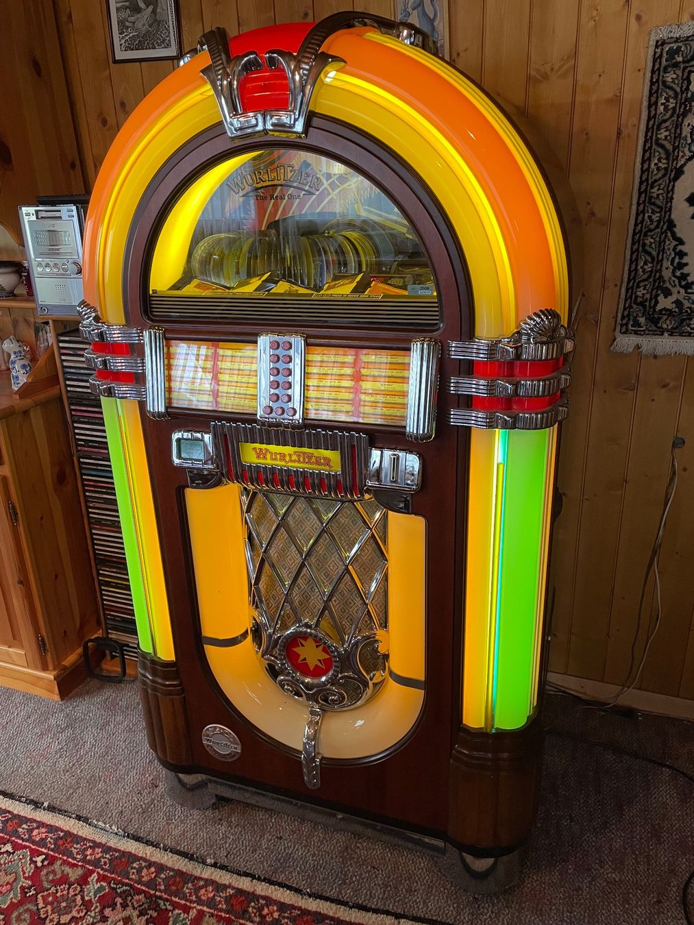 Wurlitzer Musiktruhen: Original Wurlitzer Jukebox zu verkaufen – Gebraucht aus suberg von Phoo26