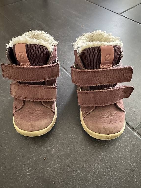 Schuhe für Jungen: Winterschuhe 23 – Gebraucht aus Jona von Betty010