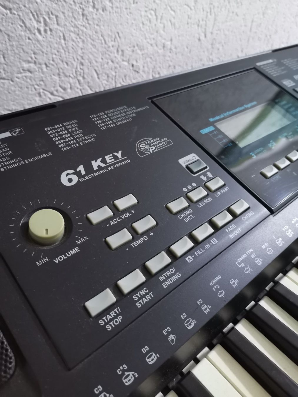 Strumenti musicali: Midi Keyword mit 61 Tasten. – Usato da Zürich venduto da gre_gw26 1