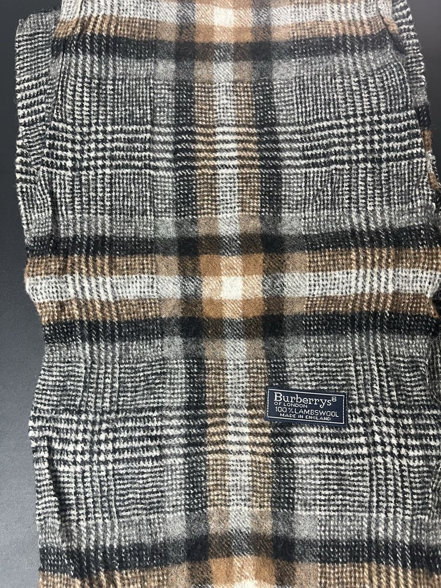 Burberry Foulard & Sciarpe: Écharpe Burberry gris et beige  – Usato da Les Avanchets venduto da lunedeneige.shop 2
