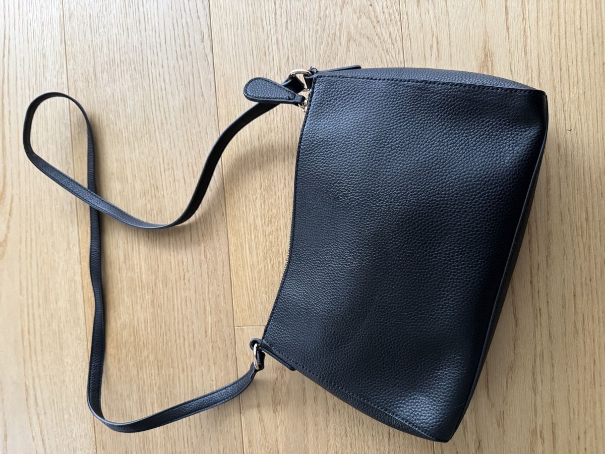 Guess Borse da donna: Schwarze G-By-Guess Handtasche – Nuovo (secondo la descrizione) da Rothenburg venduto da sar_vgd7 1