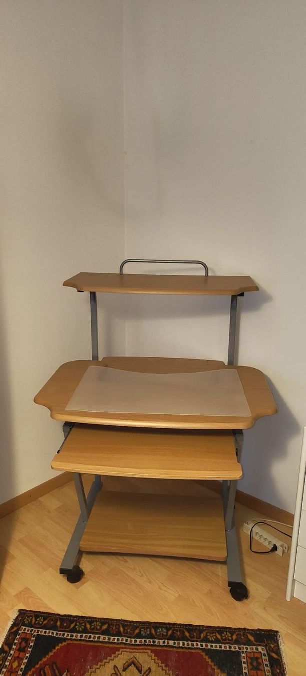 Scrivanie: Bürotisch – Usato da Seuzach venduto da lele34