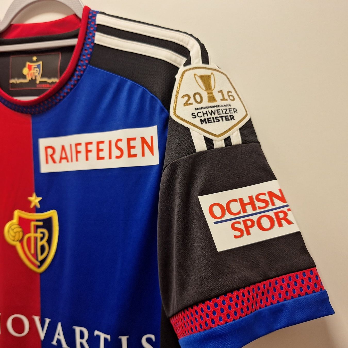 Maillots de corps & Pantalons: Adidas Fc Basel 2016 MasterCup edition M – D'occasion à Bellinzona par LA-ropa-de-Juan 4