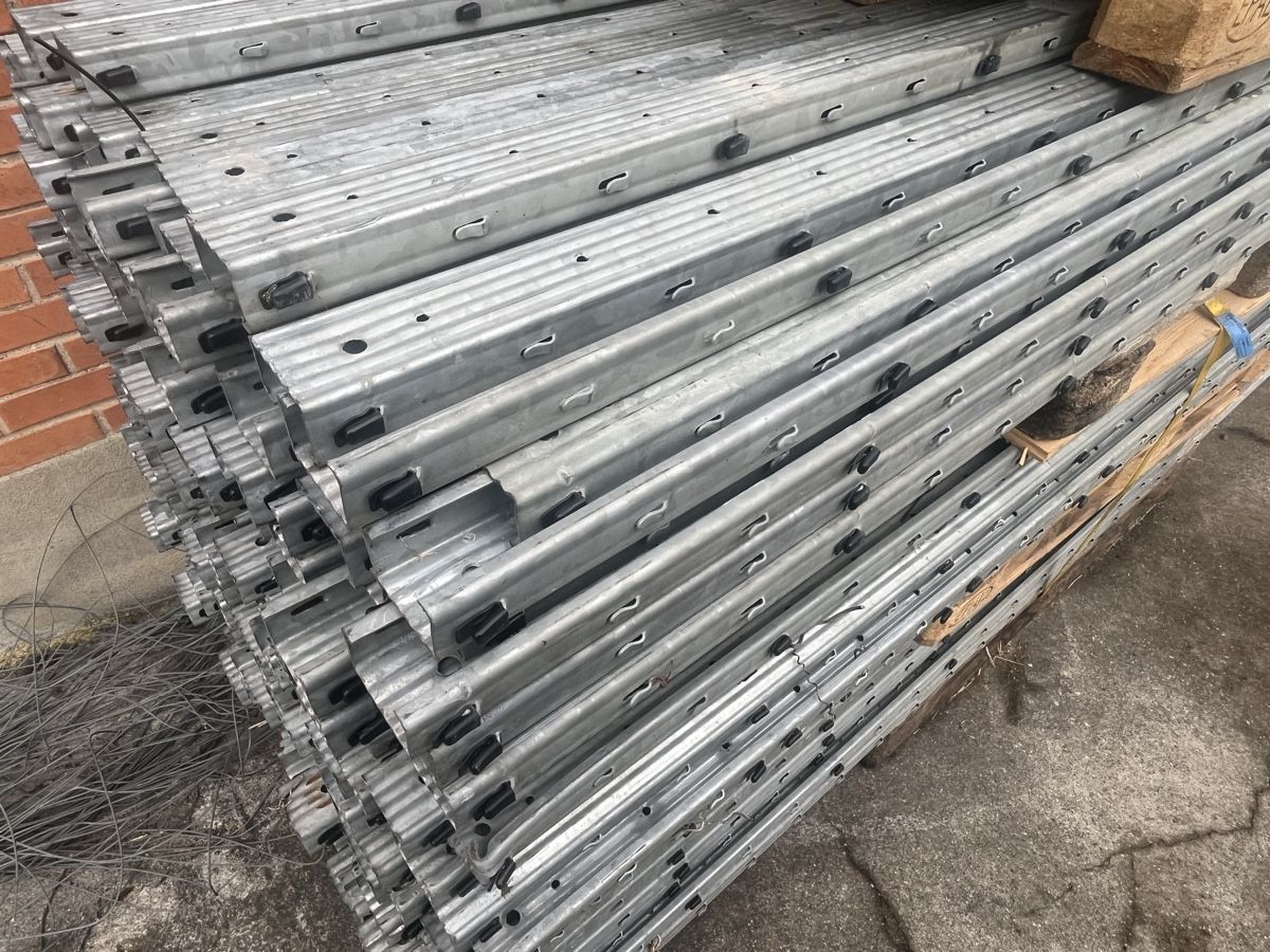 Recinzioni: Stahlpfähle Voest 60/40/275S – Usato da Ramsen venduto da Ryserwein 4