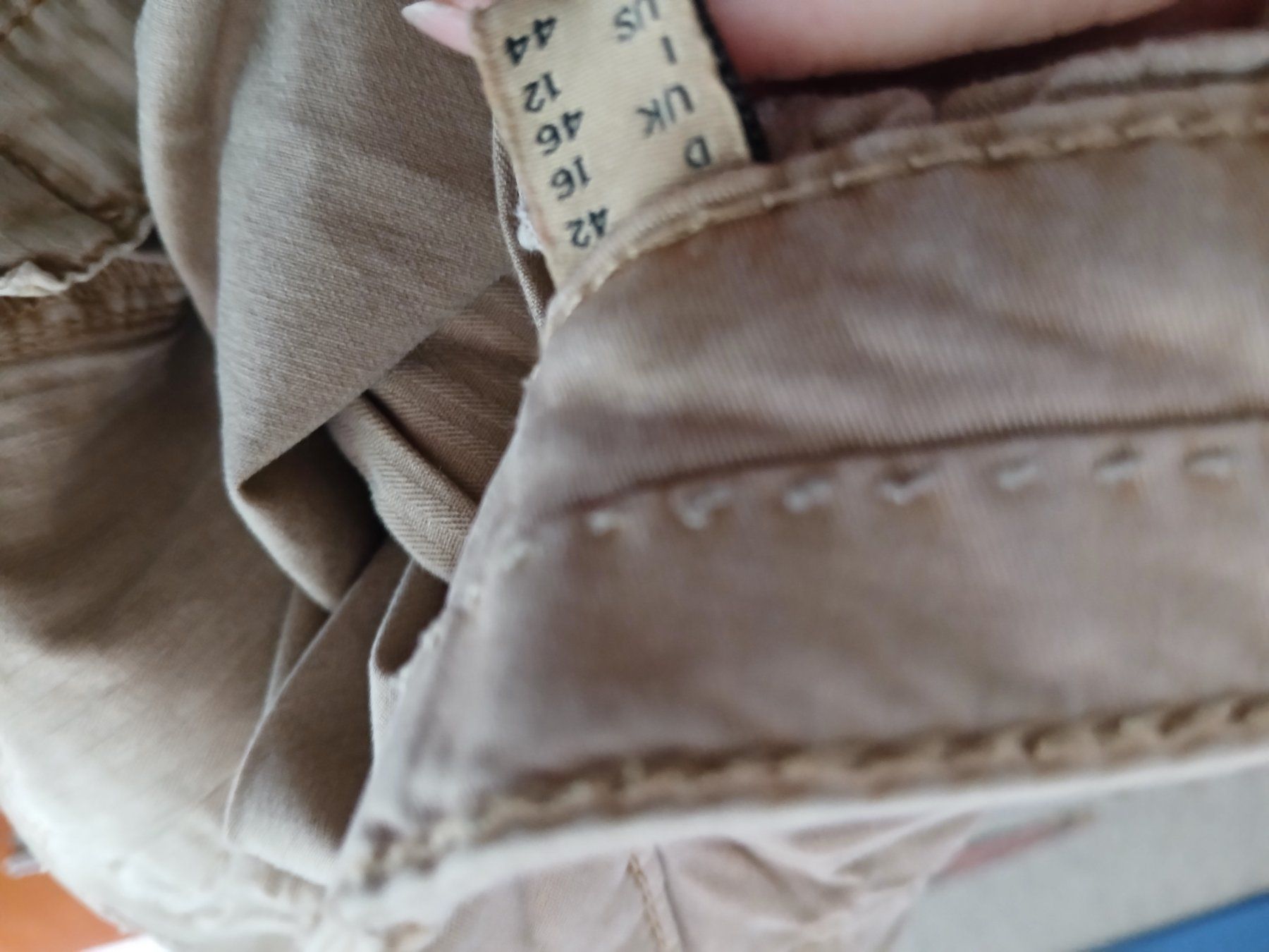 Esprit Pantalons: Short Esprit Gr 42 XL – Neuf (Voir description) à Zürich par ast_8nph 7