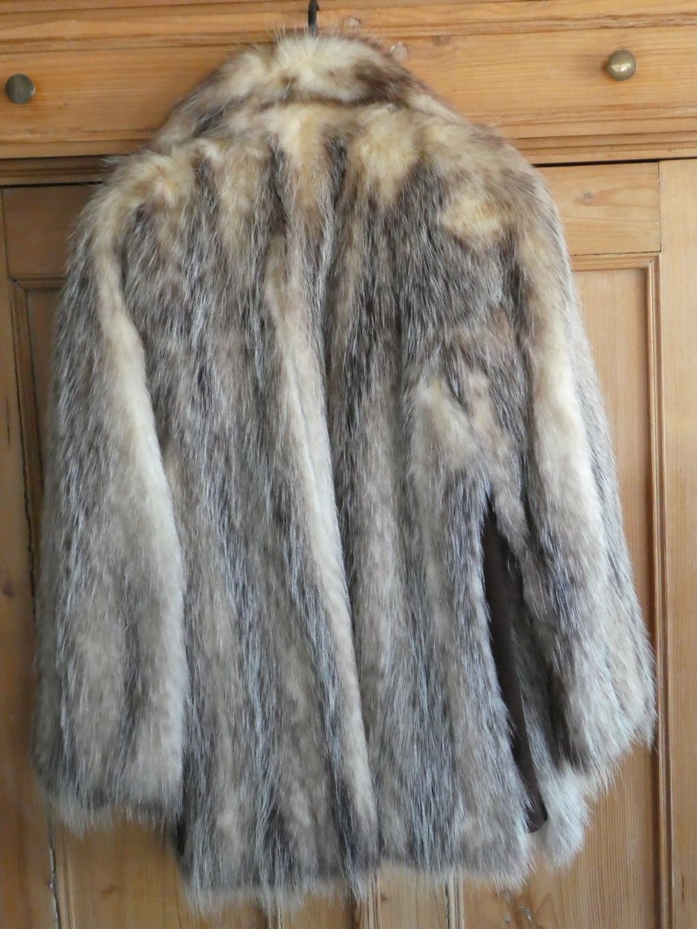 Giacche: Wunderschöne Pelzjacke mit echtem Opossum-Pelz – Usato da Muntelier venduto da Rwc 1