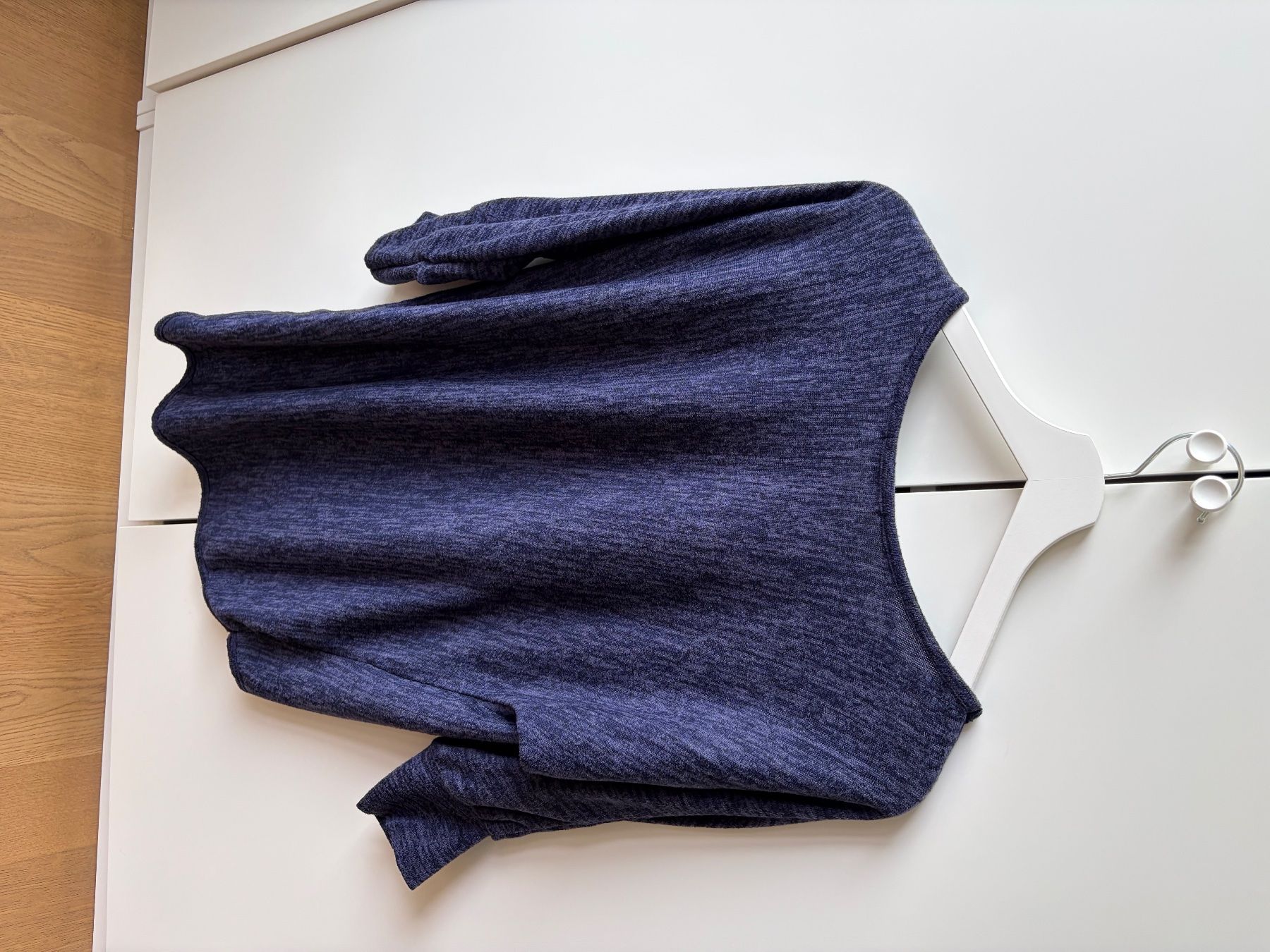 Pulls & Sweat-shirts: Pullover – Neuf (Voir description) à Wangen b. Olten par oli_f9b8 1